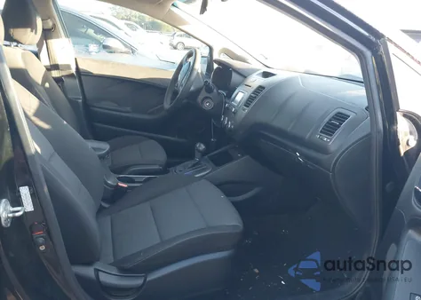 2016 Kia Forte Lx z USA, uszkodzony, nr VIN KNAFX4A61G5537907